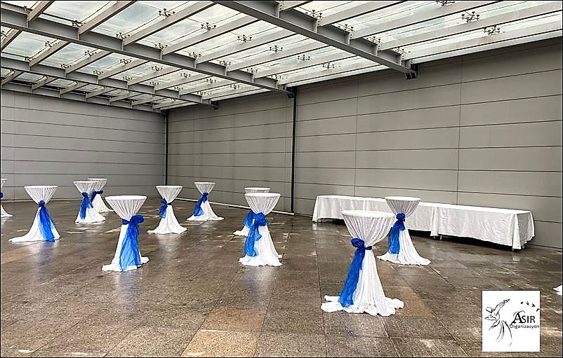 Bistro Masa Kiralama