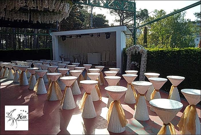 Bistro Masa Kiralama